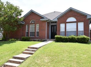 2102 Daniel Way, Carrollton, TX 75006