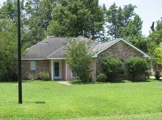 30531 Fairway View Dr, Denham Springs, LA 70726