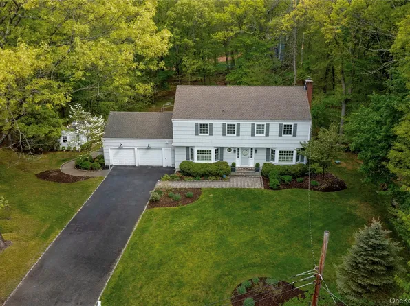 19 Deer Run Road, South Salem, NY 10590
