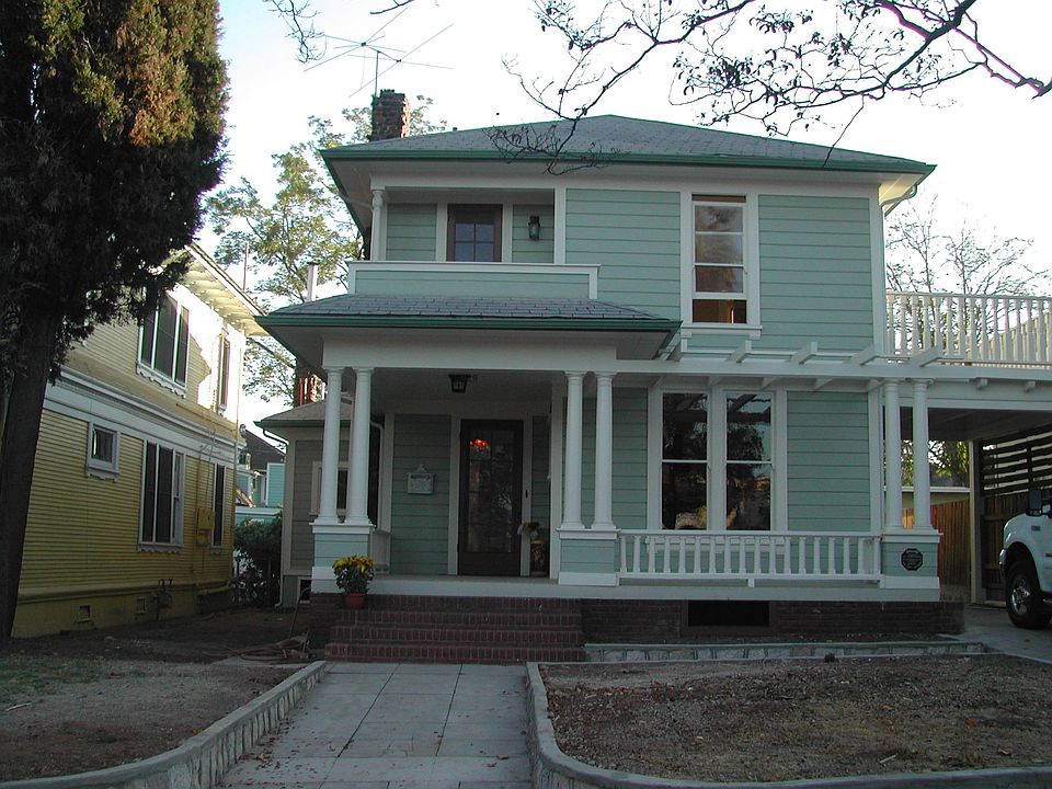 Queen Anne Victorian
