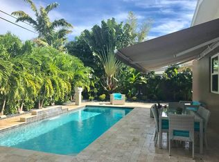 2813 Sheridan Ave, Des Moines, IA 50310