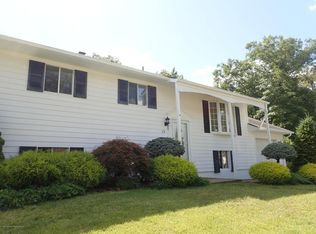 29 Princeton Dr, Howell, NJ 07731