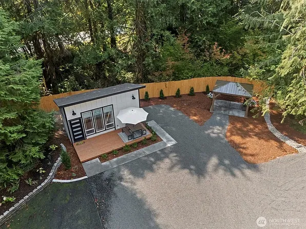 101 SE Mallard Beach Ln #1A, Shelton, WA 98584