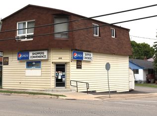 400 King St W, Gananoque, ON K7G 2G9