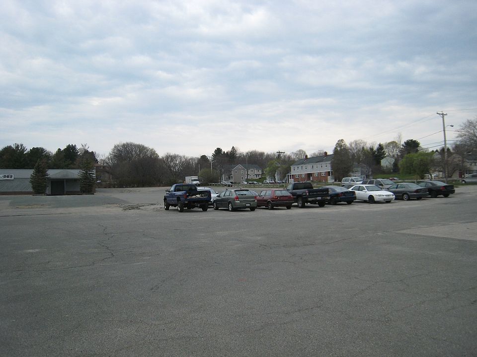 2nd image of 160 Hilldale Ave