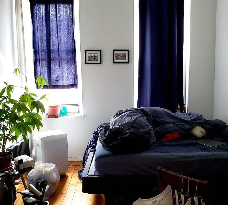 1st image of 47-44 Vernon Blvd #2R