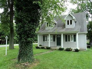 1st image of 3151 Maple Ave NE