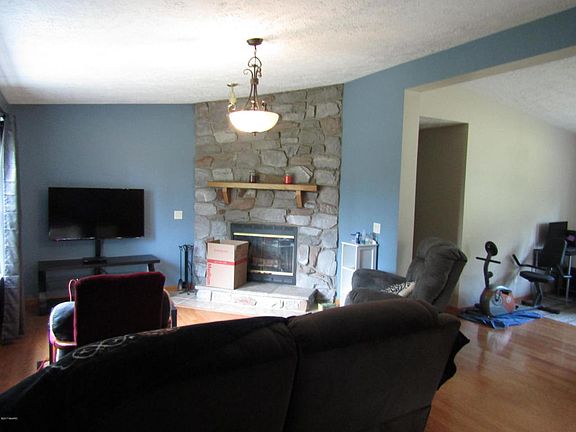 4th image of 6113 102nd Ave