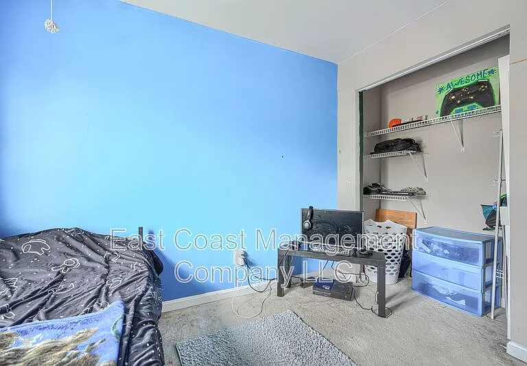 403 Deerhill Cir — Photo 16