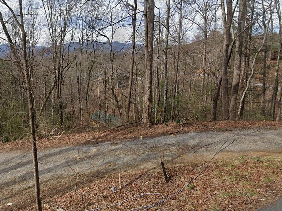 2nd image of Shady Grove Ln