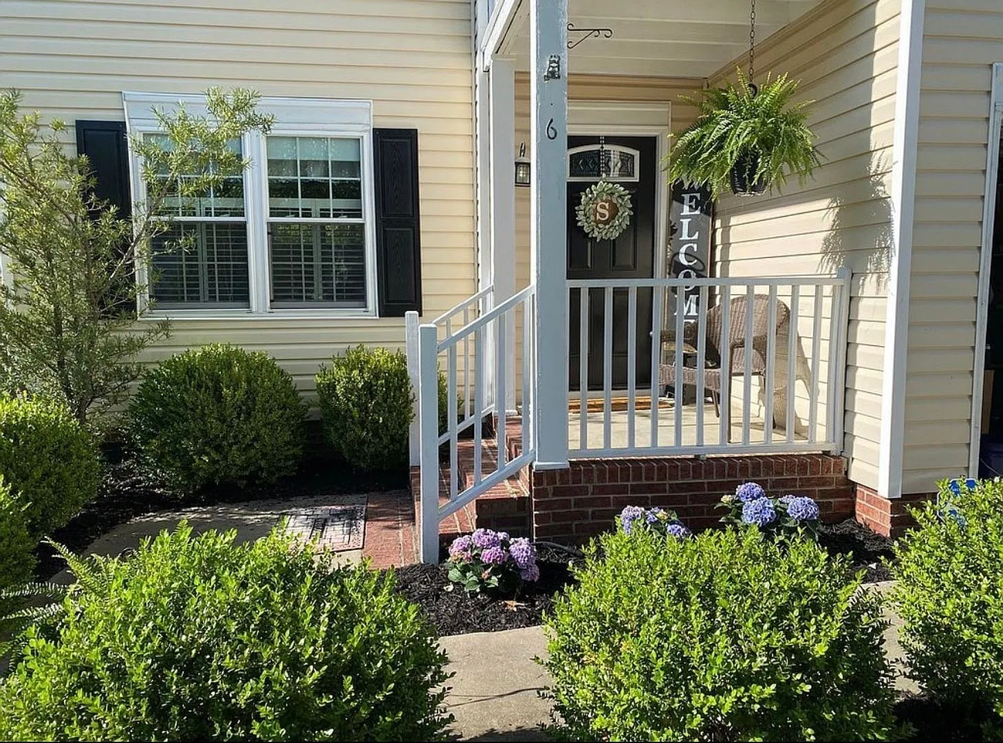 Charming 3BR House in Columbia — Photo 1