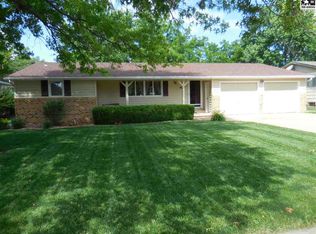 607 S Walnut St, Inman, KS 67546