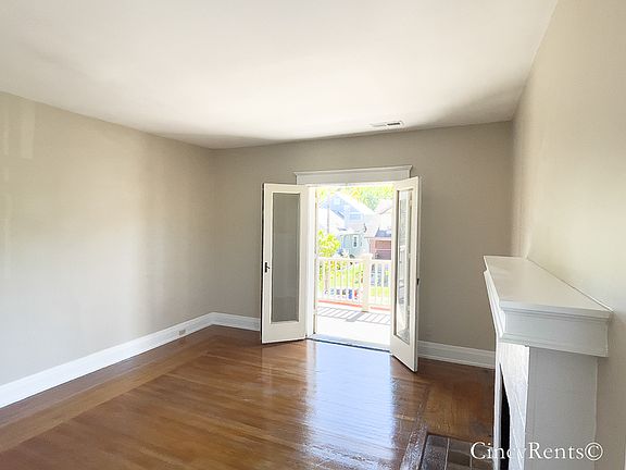 5th image of 3718 Ault Park Ave