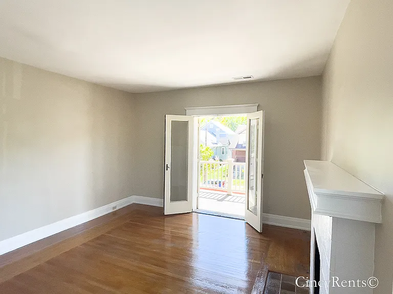 3718 Ault Park Ave — Photo 5