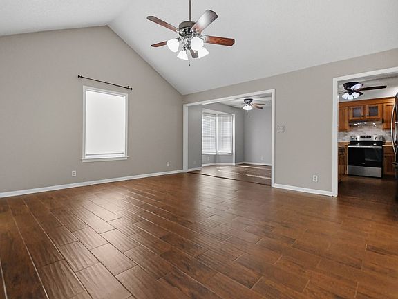 2nd image of 3515 Clearwater Dr
