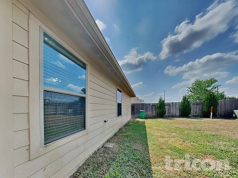 23319 Dukes Run Dr — Photo 16