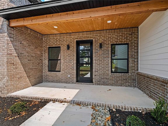 4th image of 1 Frekleton Ln