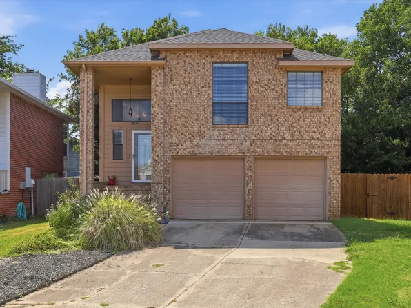 1806 Cactus Cir, Lewisville, TX 75077