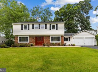 13117 Mercury Ln, Fairfax, VA 22033