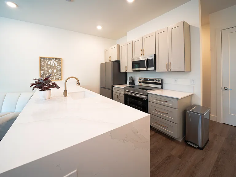 700 Riverside Drive - Passage Reno — Photo 8