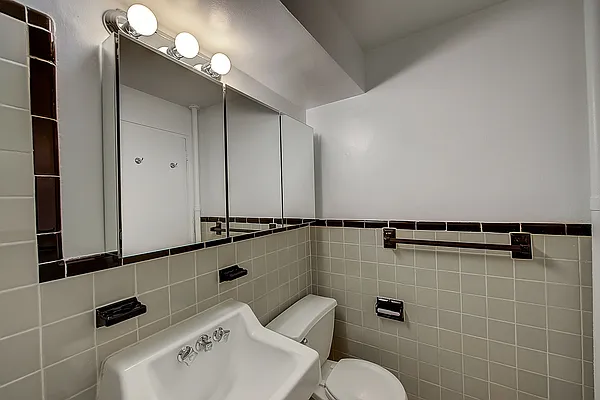 Sold by Horowitz Real Estate | media 44