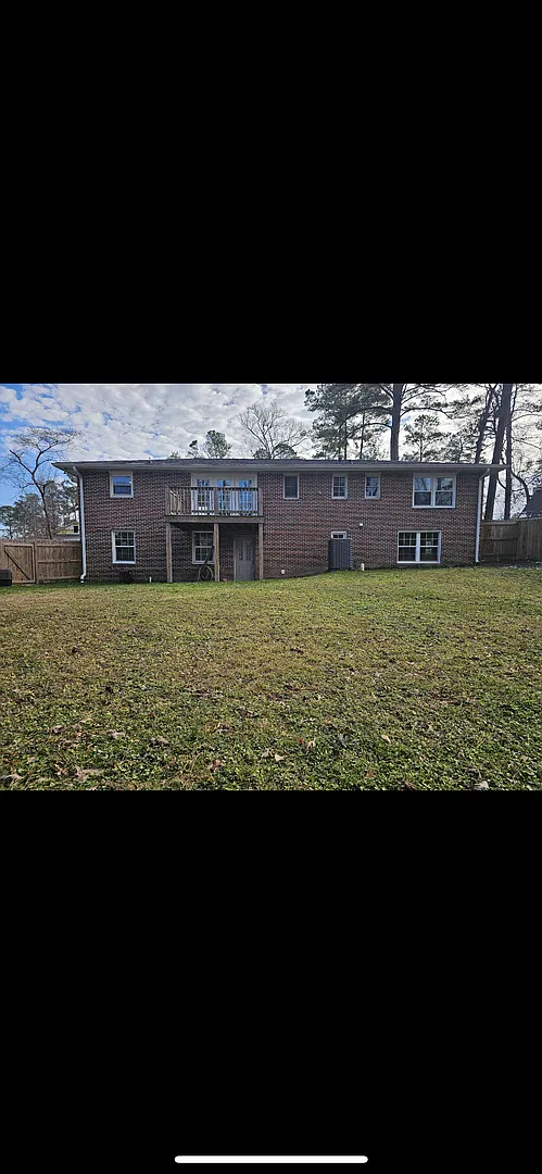 Lovely 3 Bedroom home — Photo 3