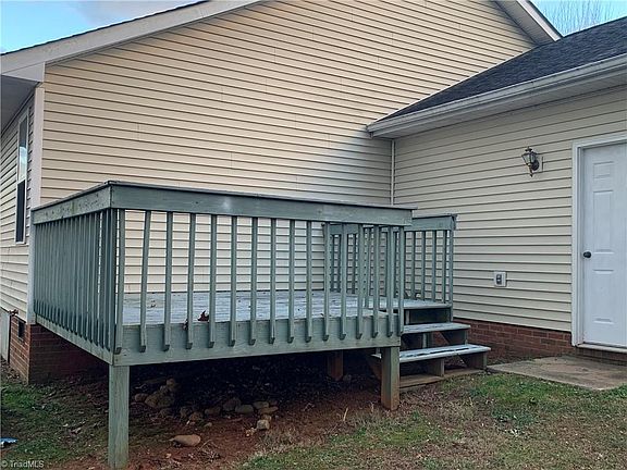 2nd image of 3995 Briargate Dr
