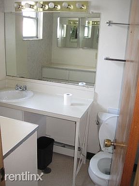 5th image of 1490 Neil Ave APT D
