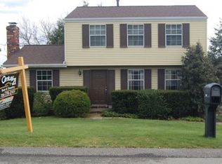 154 Cedarwood Dr, Pittsburgh, PA