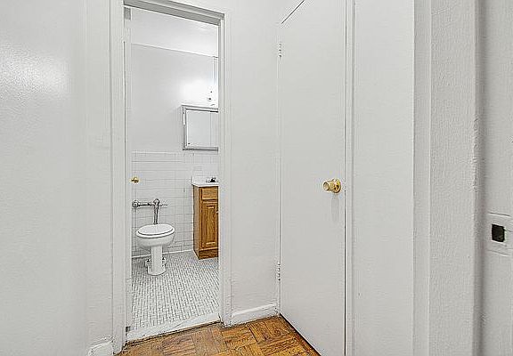5th image of 6550 Wetherole St APT 1L