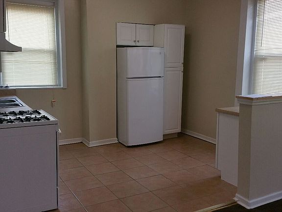 823 Walnut Kitchen 2