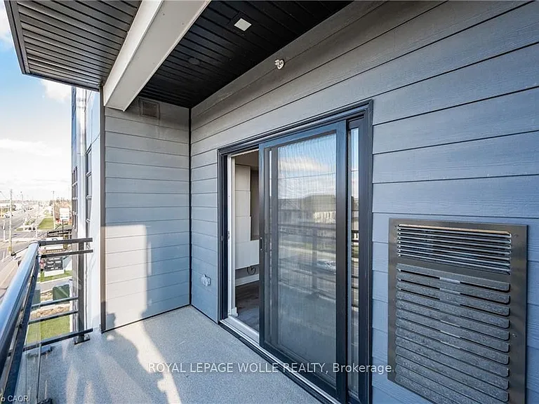 255 Northfield Dr E #302 — Photo 32