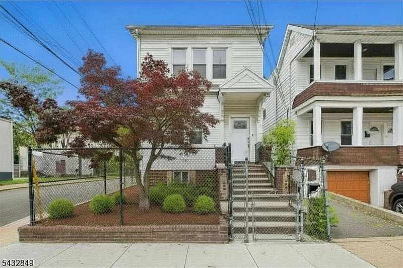 1st image of 147 Brookside Ave #2