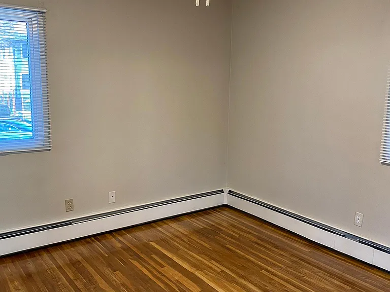 3040 Emerson Ave S #4 — Photo 6