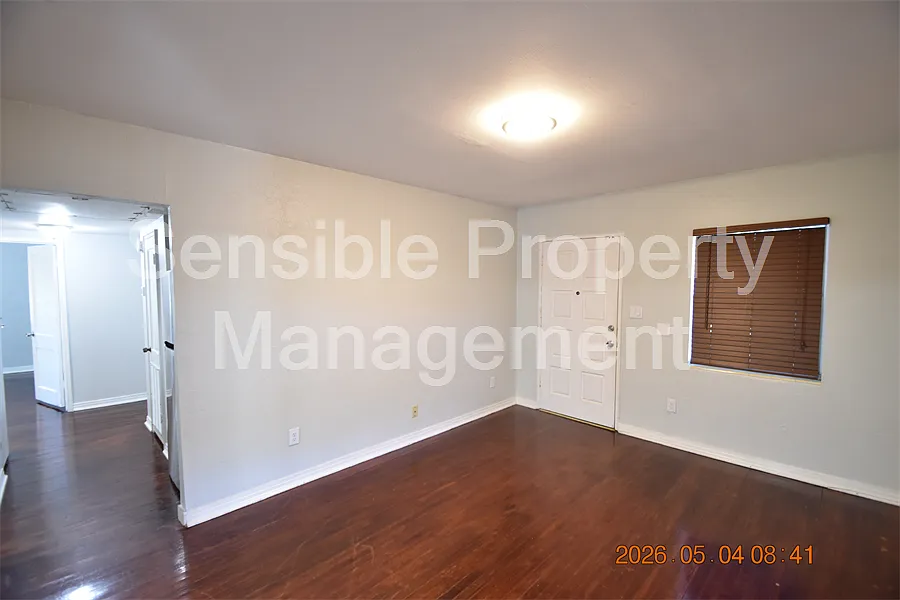 Building Photo - 2801 Sanders Dr