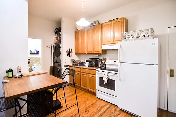 Rented by The Agency | media 7