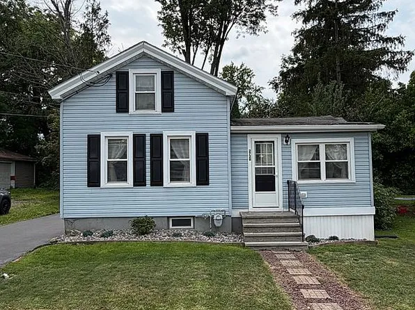 2728 Green St, Weedsport, NY 13166