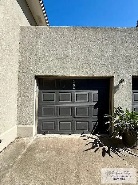 3 bed, 2.0 bath, 1420 sqft, $1,600 — Photo 3