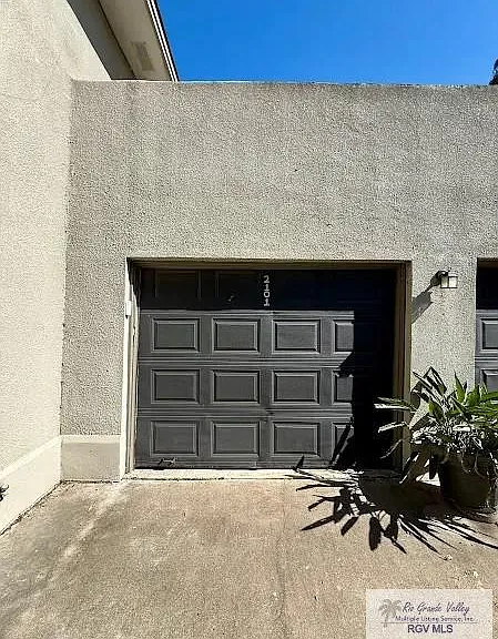 2101 El Dorado Ave — Photo 3