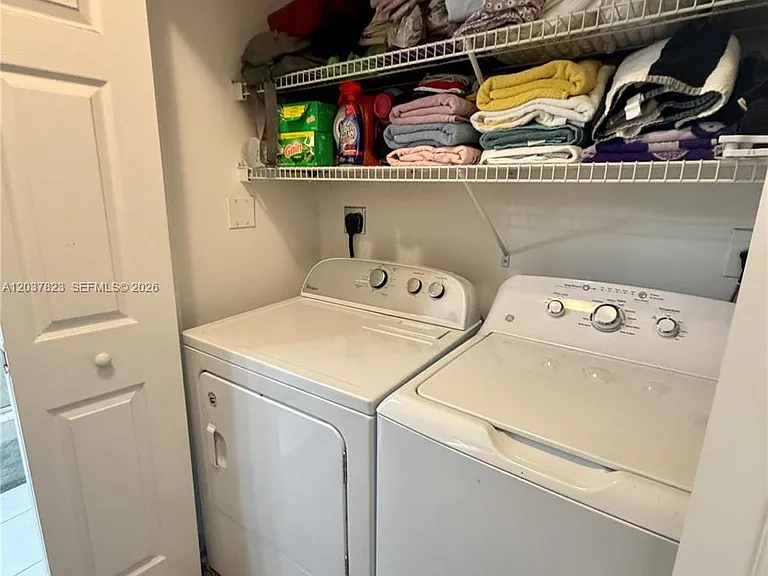 6861 SW 44th St #205 — Photo 14