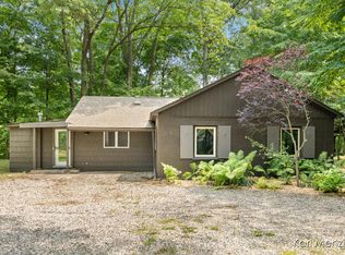 5820 Verta Dr NE, Belmont, MI 49306