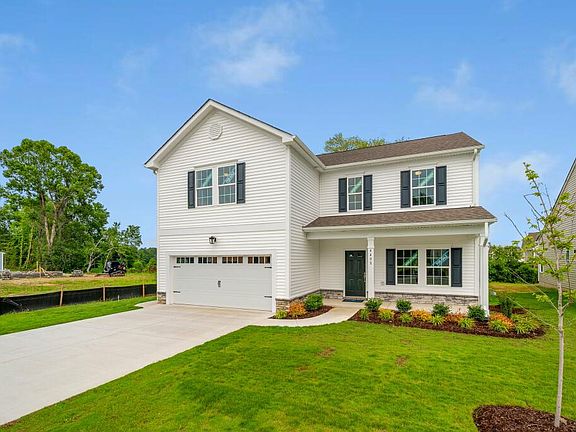 These photos are representative of this floor plan, but all options may not be available in every co