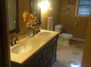 22 Buffum Rd, Charlton, MA 01507