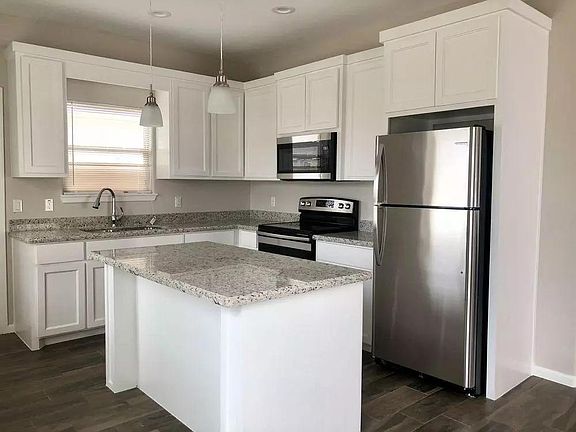 4th image of 1808 Jackson St #4