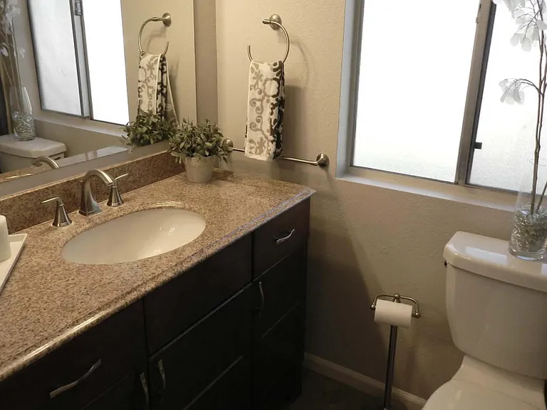 727 S Hartford St #216 — Photo 5