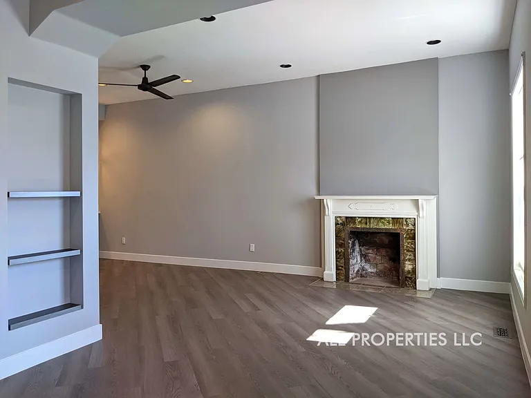 123 E Bayaud Ave — Photo 10