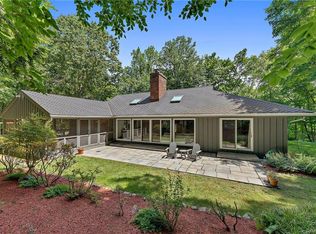 164 Westchester Ave, Pound Ridge, NY 10576
