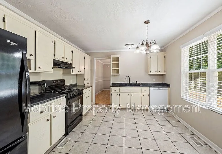3358 Tanglewood Dr — Photo 8