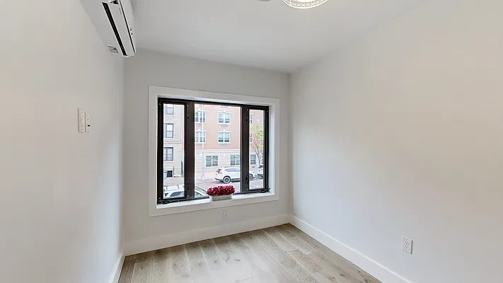 Rented by Compass | media 11