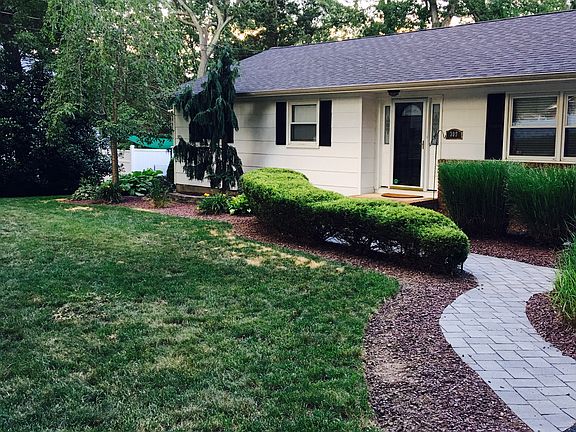 Front Yard and Walkway